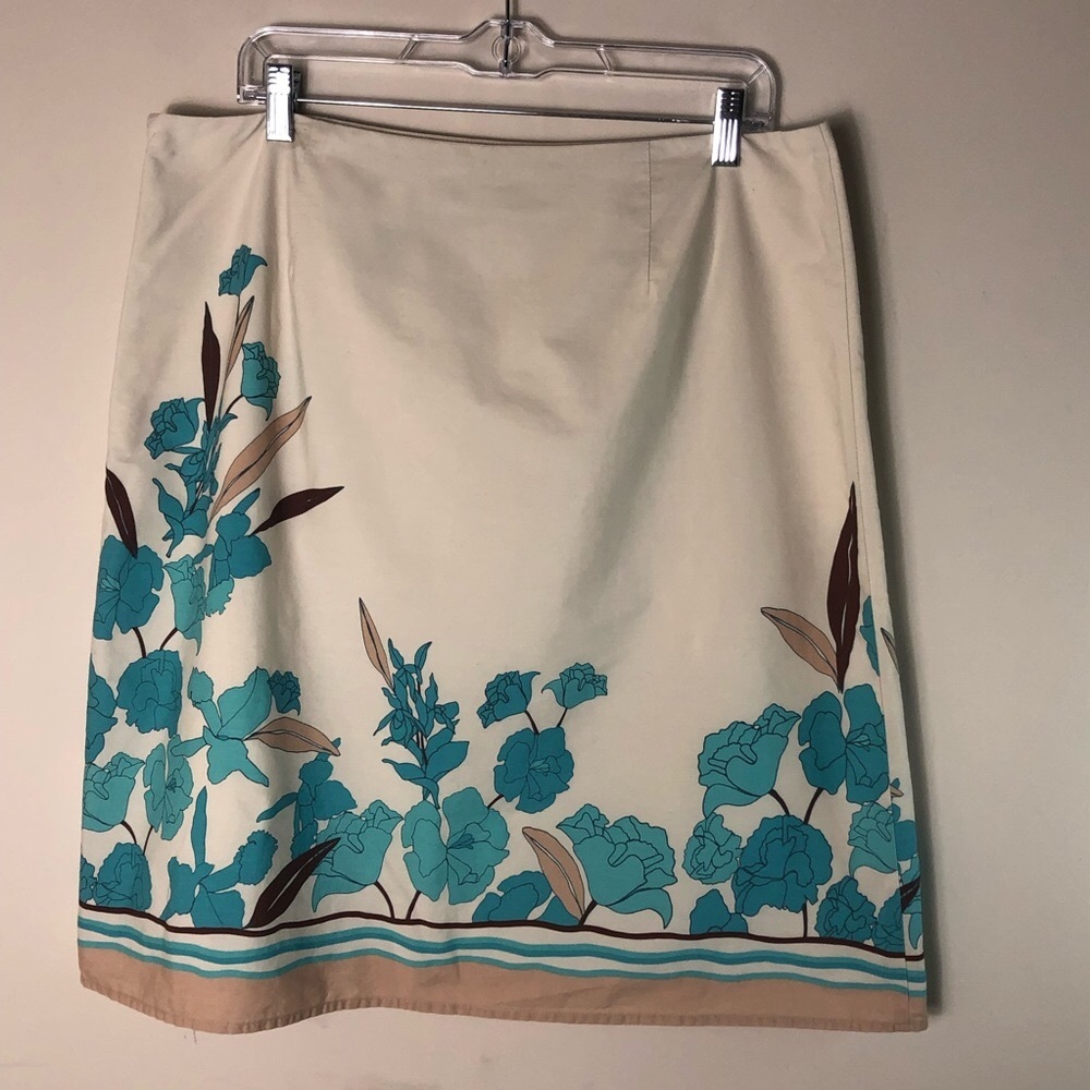 Access a Liz Claiborne company skirt